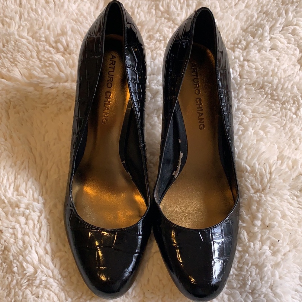 Heels - Picture 7 of 7
